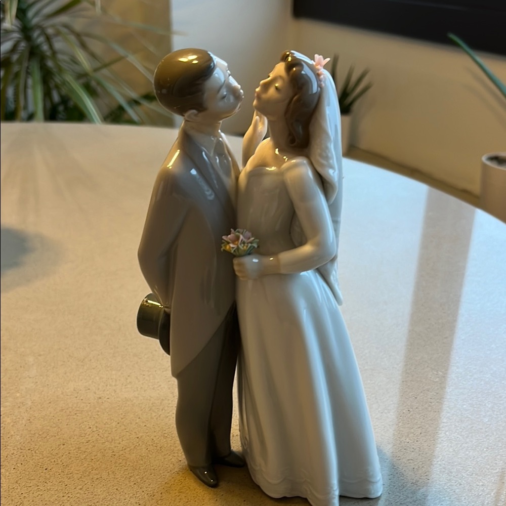 Lladro Elegant Wedding -Lladro